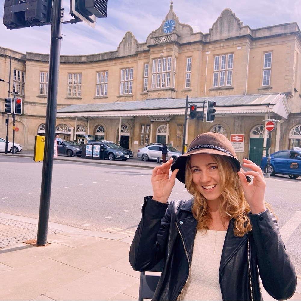 Meet your Posher, Ciara